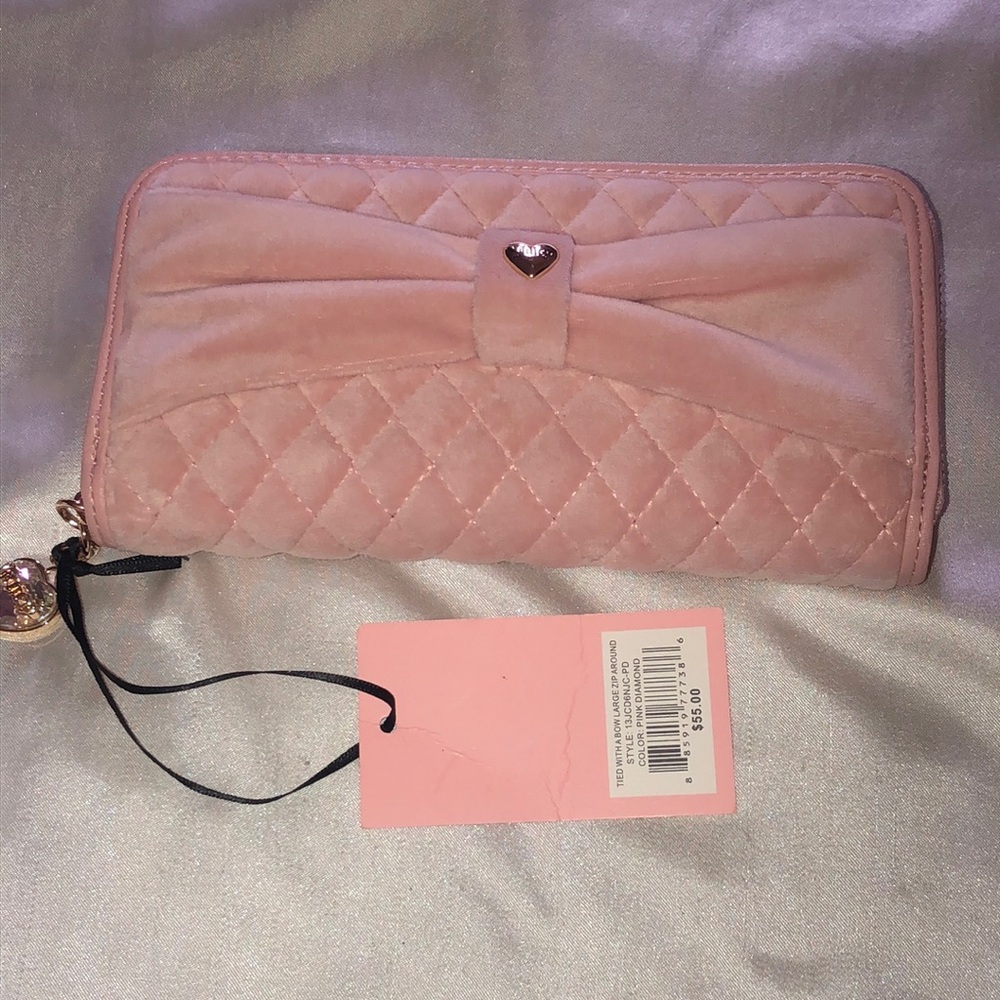 Juicy Couture Pink Diamond Tied With A Bow Large Zip Around Wallet NWT